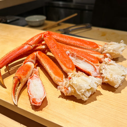 Cooked King Crab Leg Sections - view 2